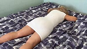 i lay down as a mature housewife and take a dick in my big ass