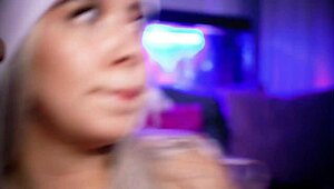 blonde bbw sucks cock professionally on webcam