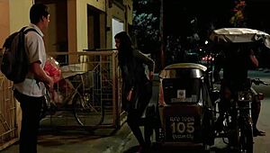 Enrique Gil and Liza Soberano Share Intimate Kiss