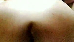 Indian bhabhi gets her ass fucked in doggy style