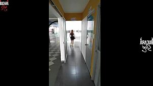 Follando Y Chupando Polla En Los Baños Del Centro Comercial!