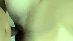 Valentine's Day wild chudai ends in creamy pussy explosion!