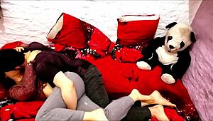 Hot Babe Enjoys Sensual Missionary and Riding with Cumshot