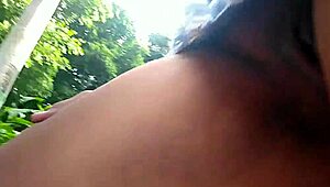 omg, parte 2 of horny lesbians getting wild, licking coños in public park! 🔥