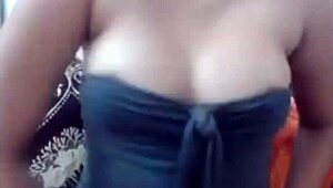 big tits bouncing while fucking in the dark night