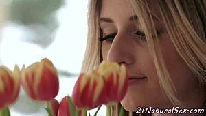 glamorous babe gets slammed passionately in missionary riding