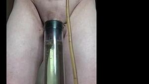 Bisexual Mark Wright loves swallowing piss and isn’t shy about it.