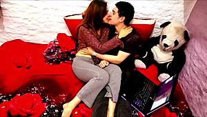 Hot Babe Enjoys Sensual Missionary and Riding with Cumshot