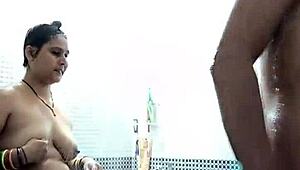 Valentine's Day wild chudai ends in creamy pussy explosion!