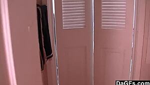 i fuck my girl in the bathromm hard