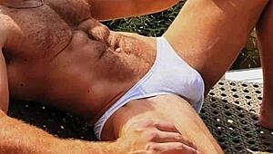 Muscle a-go-go 2: The ultimate gay bukkake experience