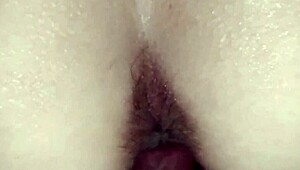 Teen babe does amateur anal with cumshot on ass