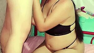 Girl swallows all semen after blowjob!