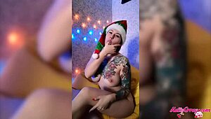 hot girl, wanna show me how you play with sex toys on your pussy after party?