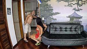 sophia wolf, damn, you're hot behind the scenes! come closer!