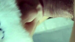 i can’t get enough of servicing this huge cock