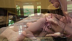 stunning kitchen threesome with hot models 😍