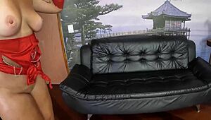 sophia wolf, damn, you're hot behind the scenes! come closer!