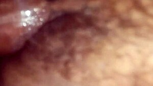 Watch this mature pussy get wet in close-up, do you like it?