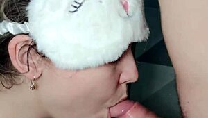 i can’t get enough of servicing this huge cock