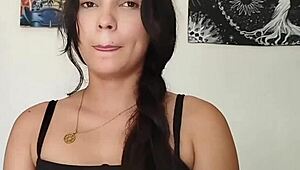 Amateur job interview turns hot with ass slapping