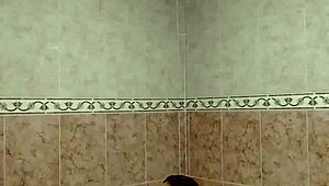 Unfaithful Mexican Prostitute Moans On Dick In Jacuzzi