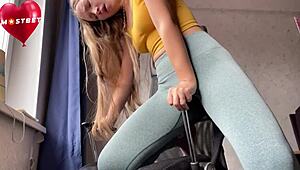 Teen girl orgasms and squirts while masturbating in leggings