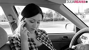 Girlfriends carine condividono momenti intimi bollenti