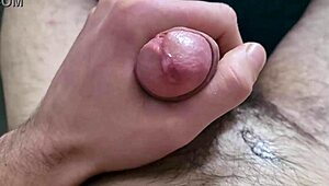 stimolazione prostata con vibratori fino a sborrare