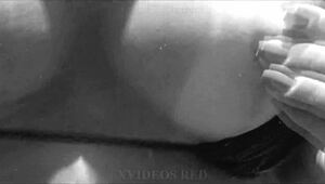 minha esposa se exibindo pelas praias do brasil