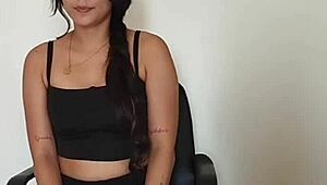 Amateur job interview turns hot with ass slapping