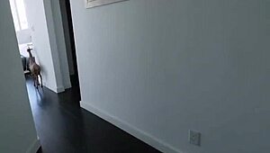 Les stepsis teen gets fucked with strapon 😈