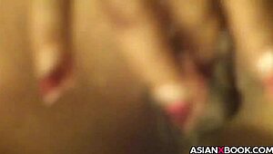 HORNY ASIAN BABE MASTURBATES IN HIGH DEFINITION