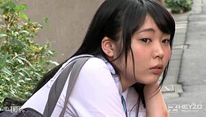 Modern NEET girl Kawanishi Yuki engages in perverted play with handjob and creampie on dating site