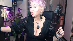 Juicy Russian Milf Aimeeparadise Undresses