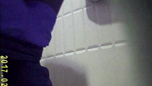 Hidden Close-Up of Stunning Teen Pussies in Pissing Collection
