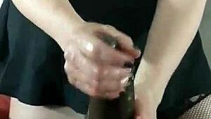 سكسي داني ببزاز كبيرة إيد زب مبلل على زب أسود هائل