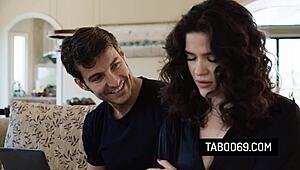 hot milf victoria voxxx lets it guy fuck her pussy to fix computer