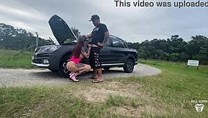 man, her car broke down, i helped, and she paid with pussy!