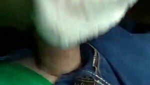 Me hace venir en publico