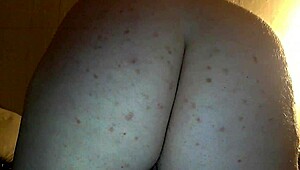 Silly cam girl performs solo show