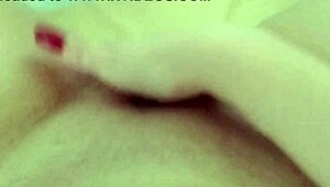 Amateur massage leads to intense orgasms outdoors.