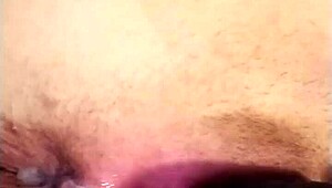 SEXY WHITE GIRL MASTURBATES UNTIL SQUIRTING CUM EVERYWHERE