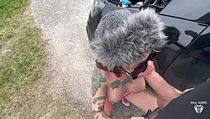 man, her car broke down, i helped, and she paid with pussy!