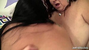 Becki Butterfly And Lady Lynn Share Dick And Cum In Bisexual Threesome