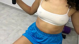 I follow the new latina girl at the gym for her first time.