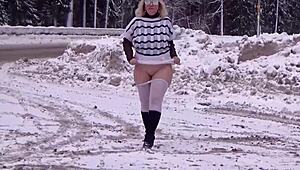 Winter Teases with Outdoor Ass Flash