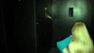 This amateur manages to handle eight cumshots in a row, quite impressive