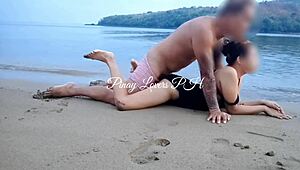 Amateur Couple Enjoys Public Beachside Adventure