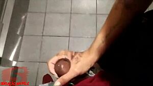 Latina vizinha gives blowjob at elevator door then calls for fucking